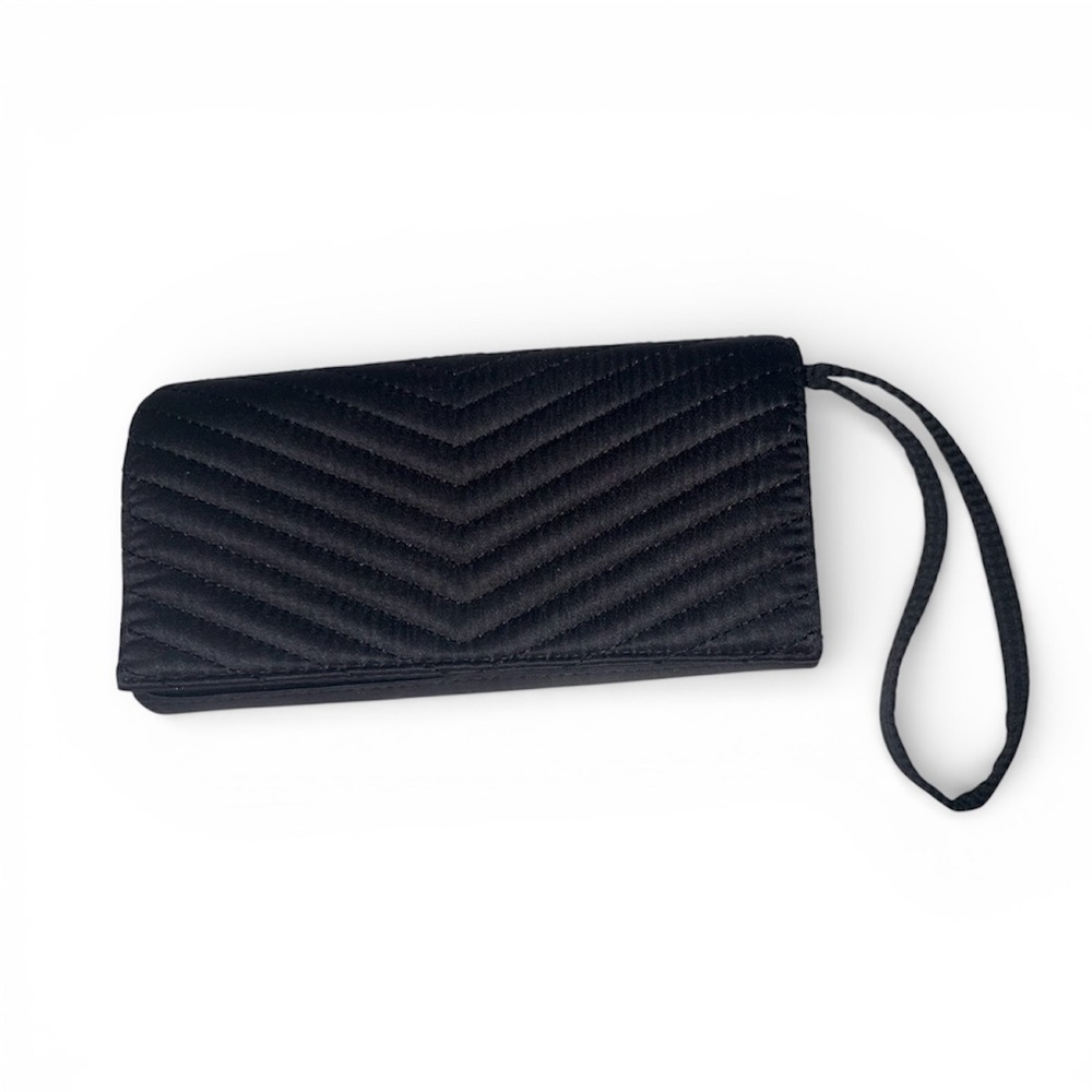 Neiman Marcus Black Chevron Quilted Wristlet Purse Formal Handbag Mini